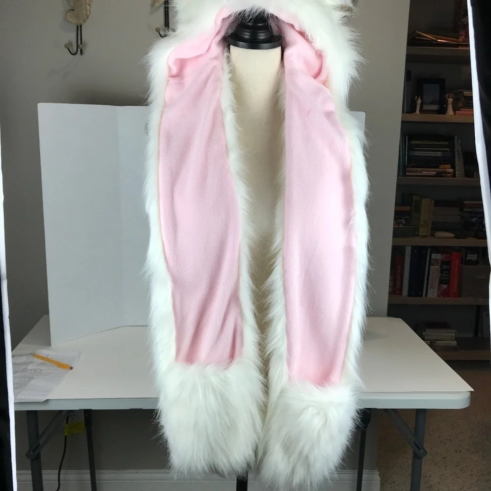 🌴 Faux fur with ears, handwarmer pockets